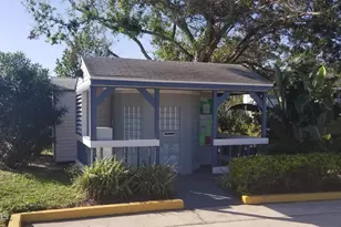 4931 Lake Waterford Way W, Melbourne, FL 32901 - Photo 22