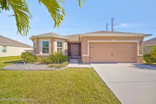 389 Guinevere Dr SW, Palm Bay, FL 32908 - Photo 4