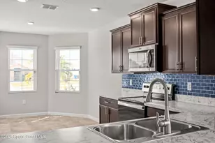 389 Guinevere Dr SW, Palm Bay, FL 32908 - Photo 10