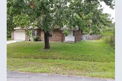 1081 Ivanhoe Street NW, Melbourne, FL 32907 - Photo 2