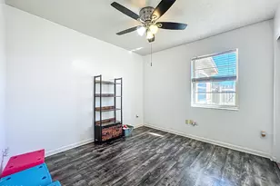 1090 Bianca Dr NE, Palm Bay, FL 32905 - Photo 14