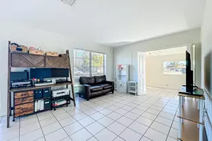 1090 Bianca Dr NE, Palm Bay, FL 32905 - Photo 8