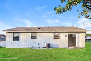 339 13th Ln SW, Vero Beach, FL 32962 - Photo 16