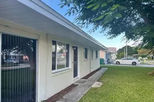 2100 Cheryl Ct, Melbourne, FL 32935 - Photo 2