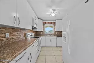 201 St Lucie Ln, Cocoa Beach, FL 32931 - Photo 6