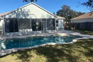 4290 Caparosa Cir, Melbourne, FL 32940 - Photo 2