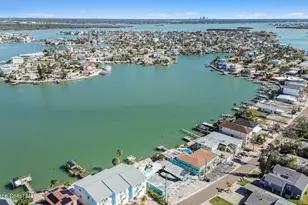 14215 N Bayshore Dr W, Madeira Beach, FL 33708 - Photo 28