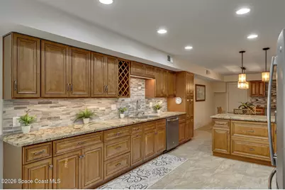 172 Skyline Boulevard, Satellite Beach, FL 32937 - Photo 18