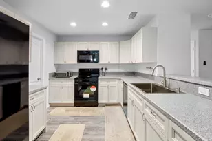 140 Brown St SE, Palm Bay, FL 32909 - Photo 8