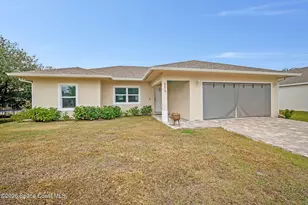 8615 102nd Ct, Vero Beach, FL 32967 - Photo 2