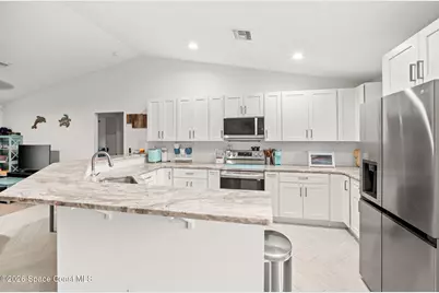 8615 102nd Court, Vero Beach, FL 32967 - Photo 12