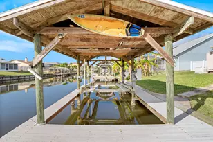 1525 W Riviera Dr, Merritt Island, FL 32952 - Photo 1