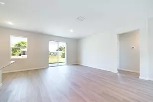 1085 SW Harlingen Road SW, Palm Bay, FL 32908 - Photo 8