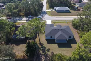 1043 Walden Blvd SE, Palm Bay, FL 32909 - Photo 6