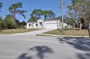 1043 Walden Blvd SE, Palm Bay, FL 32909 - Photo 2