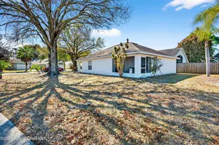 1267 Cypress Bend Cir, Melbourne, FL 32934 - Photo 2