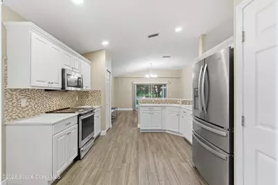 837 Tavernier Circle NE, Palm Bay, FL 32905 - Photo 18