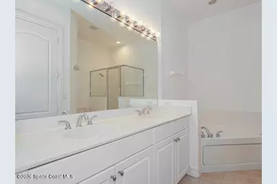 1835 Bridgepointe Circle #18, Vero Beach, FL 32967 - Photo 26