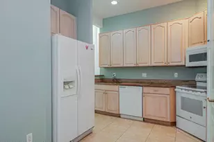 1835 Bridgepointe Cir, Vero Beach, FL 32967 - Photo 10