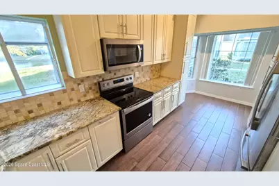 4948 Lake Waterford Way W #203-2, Melbourne, FL 32901 - Photo 4