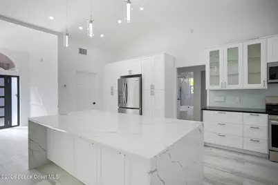 140 Flores Street, Melbourne Beach, FL 32951 - Photo 4