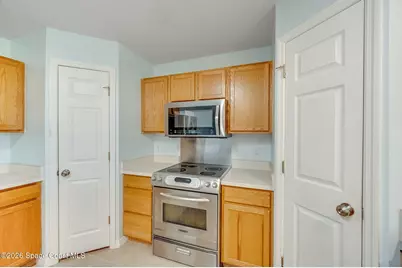 2041 Brookshire Circle, Melbourne, FL 32904 - Photo 20