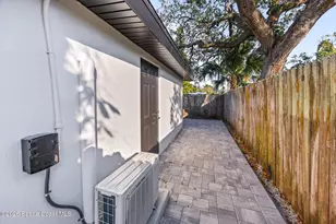 199 Oak Ave, Cocoa Beach, FL 32931 - Photo 8