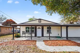 604 Wisteria Dr, Melbourne, FL 32901 - Photo 2