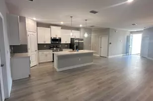 893 Altura Ave SE, Palm Bay, FL 32909 - Photo 4