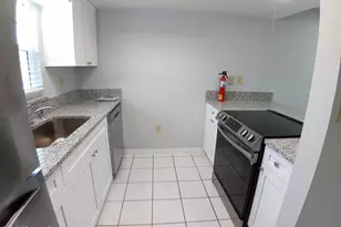 183 Ulster Ln, Melbourne, FL 32935 - Photo 10