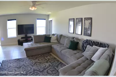 125 Lavenna Avenue, Saint Cloud, FL 34771 - Photo 4