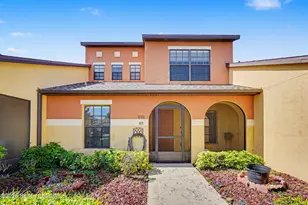 1070 Luminary Cir, Melbourne, FL 32901 - Photo 2