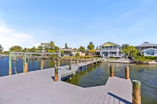25 Vip Is, Grant-Valkaria, FL 32949 - Photo 1
