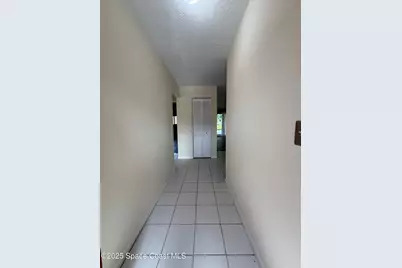 2334 Golf Lake Circle #421, Melbourne, FL 32935 - Photo 4