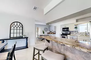 807 W Central Blvd, Cape Canaveral, FL 32920 - Photo 8