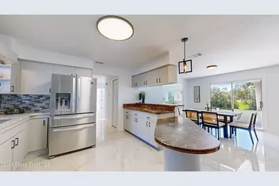 807 W Central Boulevard, Cape Canaveral, FL 32920 - Photo 12