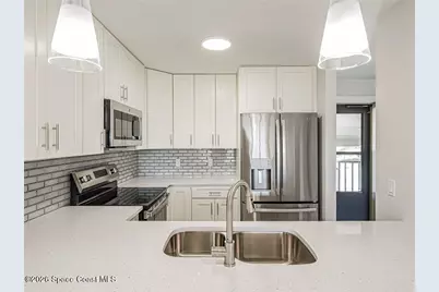 26 Plantation Drive #202, Vero Beach, FL 32966 - Photo 1