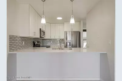 26 Plantation Drive #202, Vero Beach, FL 32966 - Photo 2