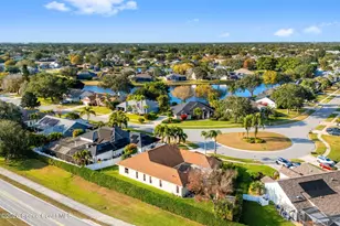 510 Lake Victoria Cir, Melbourne, FL 32940 - Photo 52