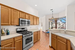 510 Lake Victoria Cir, Melbourne, FL 32940 - Photo 16