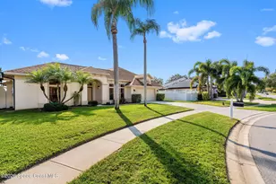 510 Lake Victoria Cir, Melbourne, FL 32940 - Photo 68