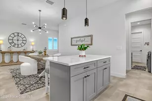 2188 Country Club Rd, Melbourne, FL 32901 - Photo 12