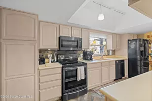 1497 Hendren Dr, Melbourne, FL 32935 - Photo 32