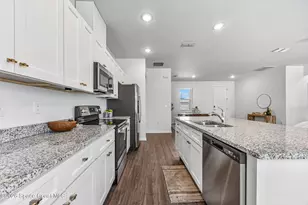 209 Wendover Rd SW, Palm Bay, FL 32908 - Photo 10