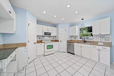 1640 Vista Lake Circle, Melbourne, FL 32904 - Photo 14