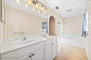 1640 Vista Lake Cir, Melbourne, FL 32904 - Photo 26