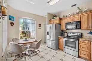 1035 S Fork Cir, Melbourne, FL 32901 - Photo 8