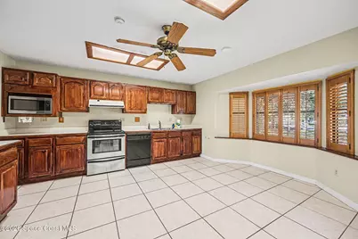 655 N Burnett Road, Cocoa, FL 32926 - Photo 4