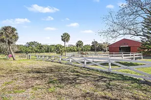 655 N Burnett Rd, Cocoa, FL 32926 - Photo 2