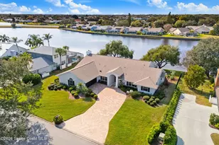 662 Rossmoor Cir, Melbourne, FL 32940 - Photo 2